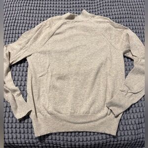 Everlane cashmere turtleneck sweater women’s M